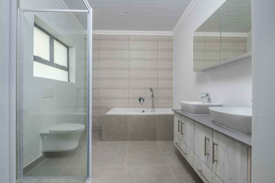 To Let 3 Bedroom Property for Rent in Dana Bay Western Cape